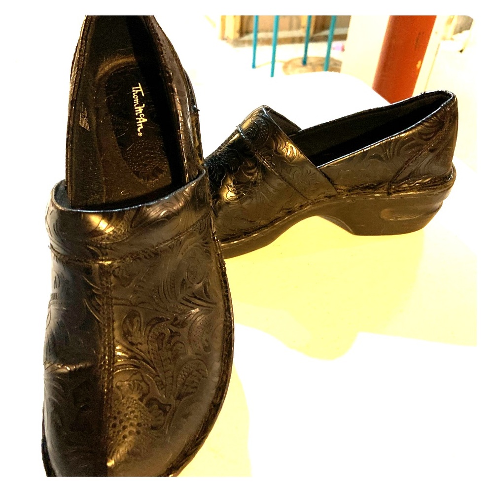 Clogs